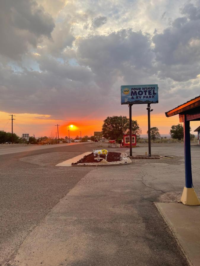 Four Winds Motel & Rv Park Carrizozo Εξωτερικό φωτογραφία